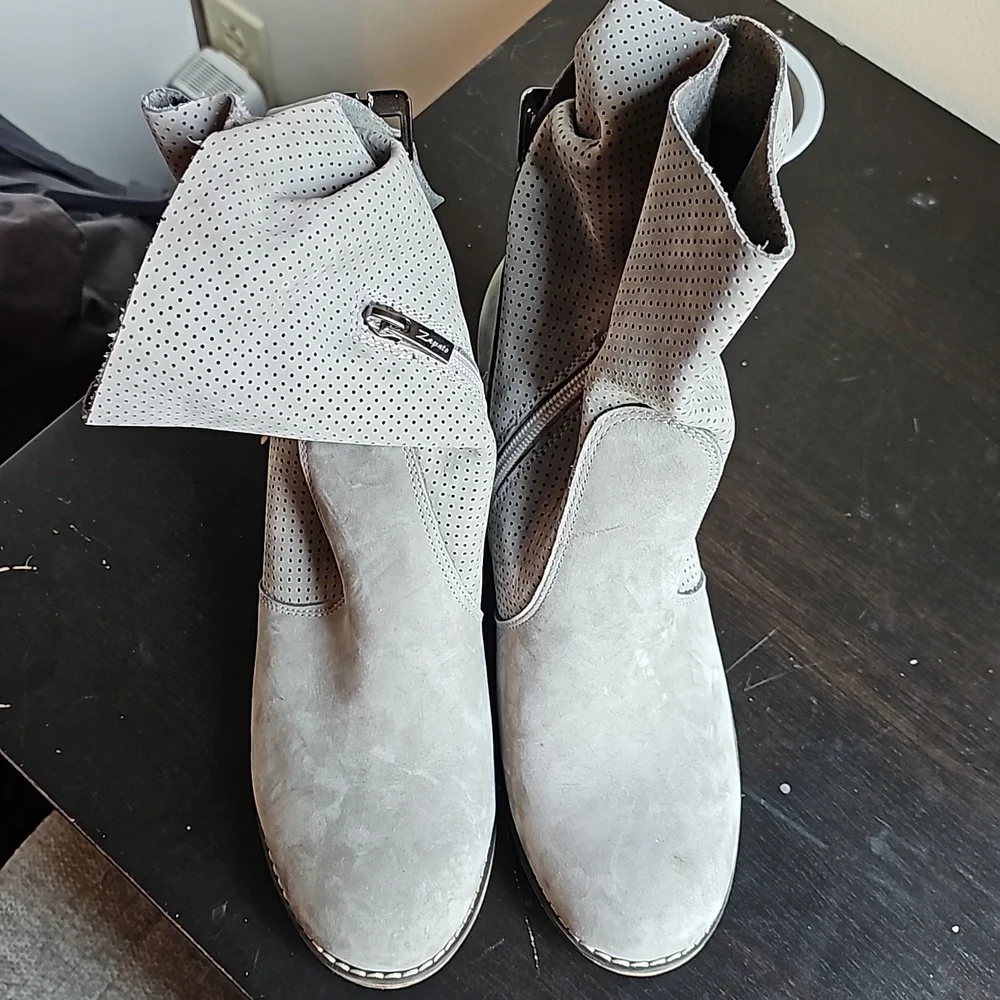 Boots - Picture 2 of 2